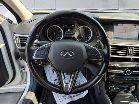 2018 Infiniti QX30 Premium
