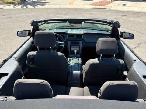 2014 Ford Mustang V6