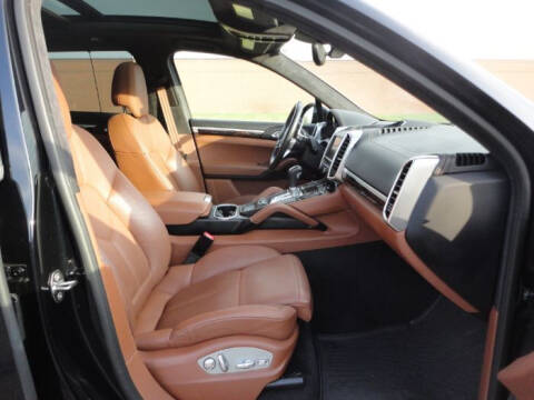 2016 Porsche Cayenne GTS