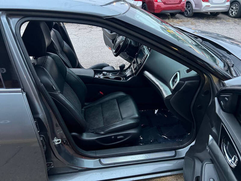 2018 Nissan Maxima 3.5 SR