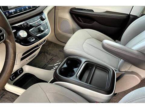 2021 Chrysler Pacifica Touring