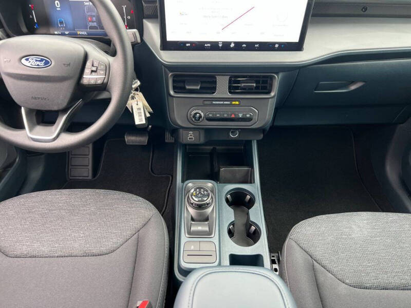 2025 Ford Maverick XL