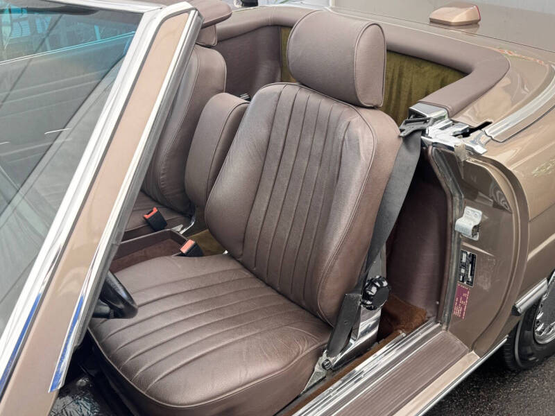 1987 Mercedes-Benz 560-Class 560 SL