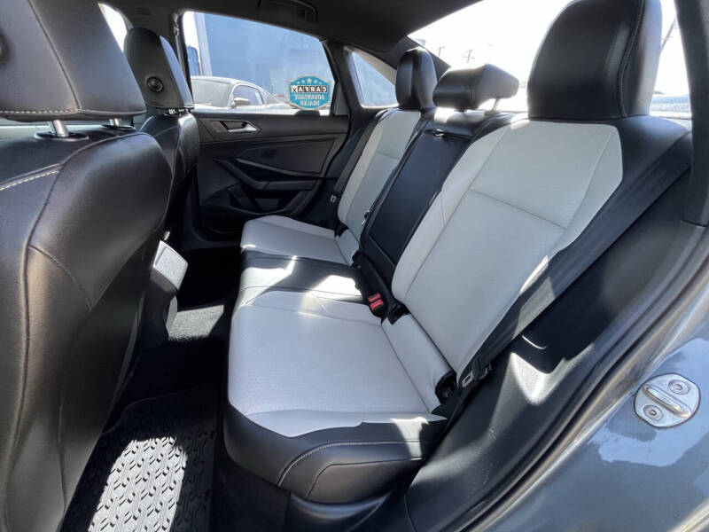 2019 Volkswagen Jetta R-Line