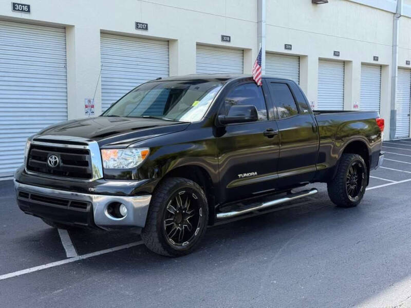 2010 Toyota Tundra Tundra Grade's photo