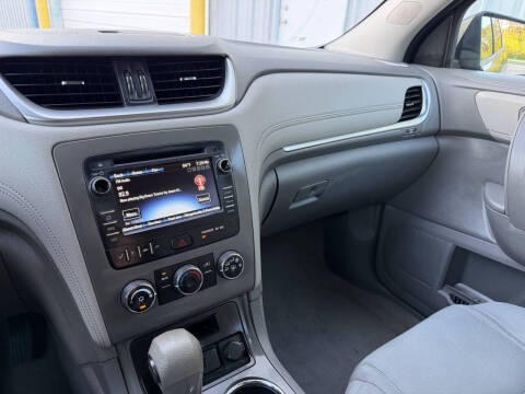 2017 Chevrolet Traverse LS