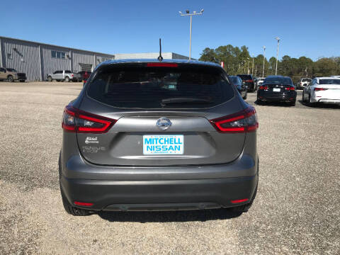 2022 Nissan Rogue Sport S