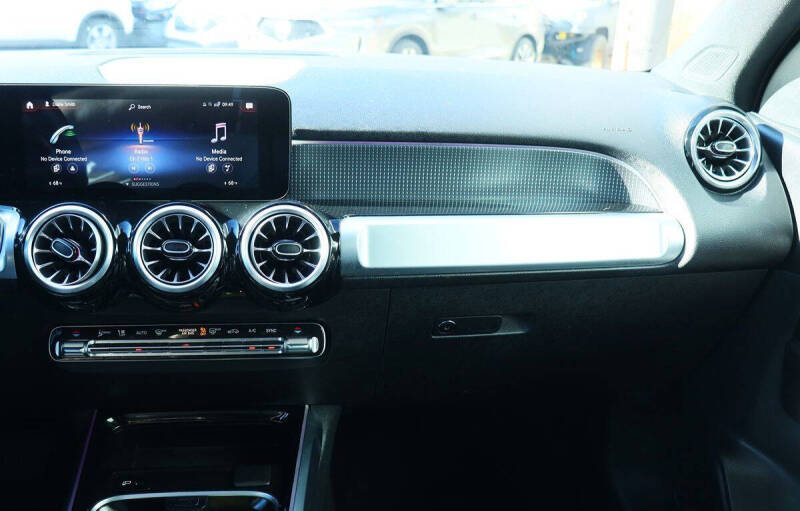 2022 Mercedes-Benz GLB GLB 250 4MATIC