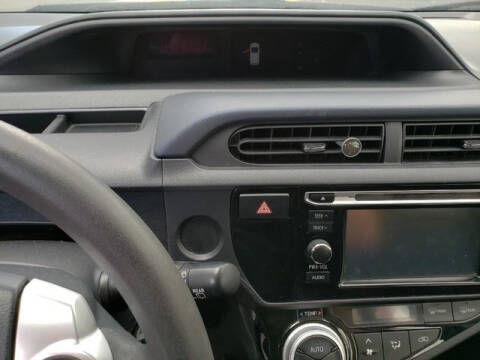 2015 Toyota Prius c Three