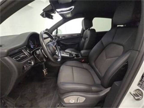 2022 Porsche Macan S