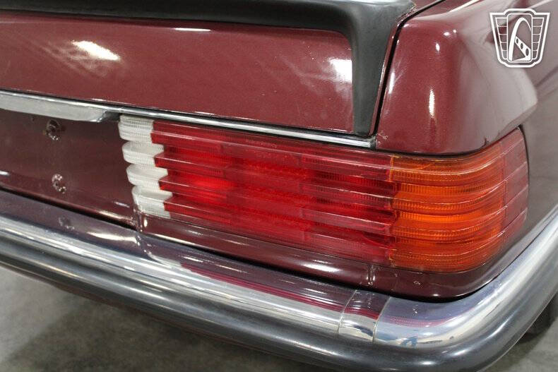 1985 Mercedes-Benz 500-Class