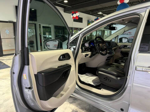 2020 Chrysler Pacifica Touring L
