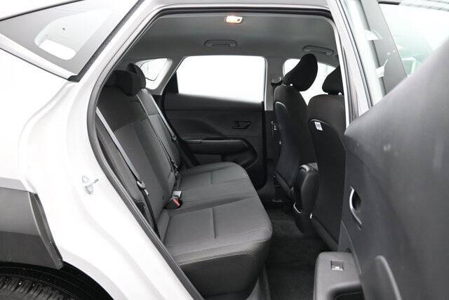 2025 Hyundai Kona SE
