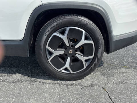 2023 Rivian R1T Adventure