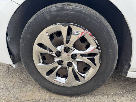 2018 Chevrolet Cruze LS Auto