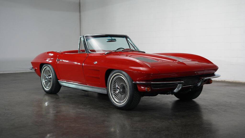 1963 Chevrolet Corvette 3
