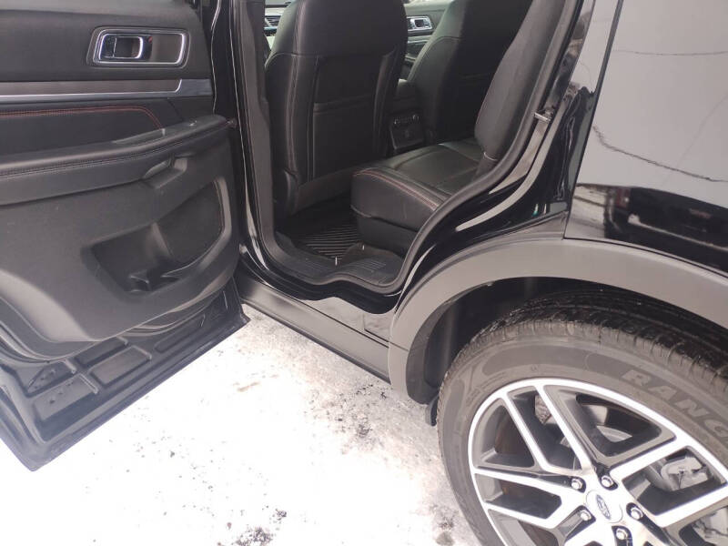 2017 Ford Explorer Sport