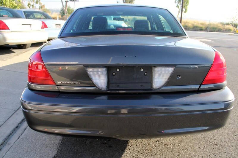 2011 Ford Crown Victoria