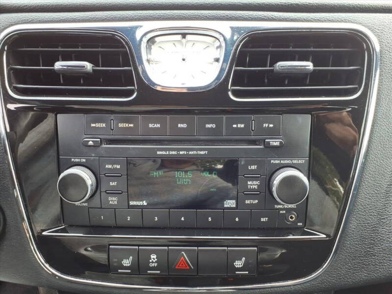 2014 Chrysler 200 Touring