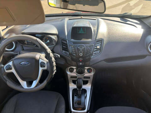 2015 Ford Fiesta SE