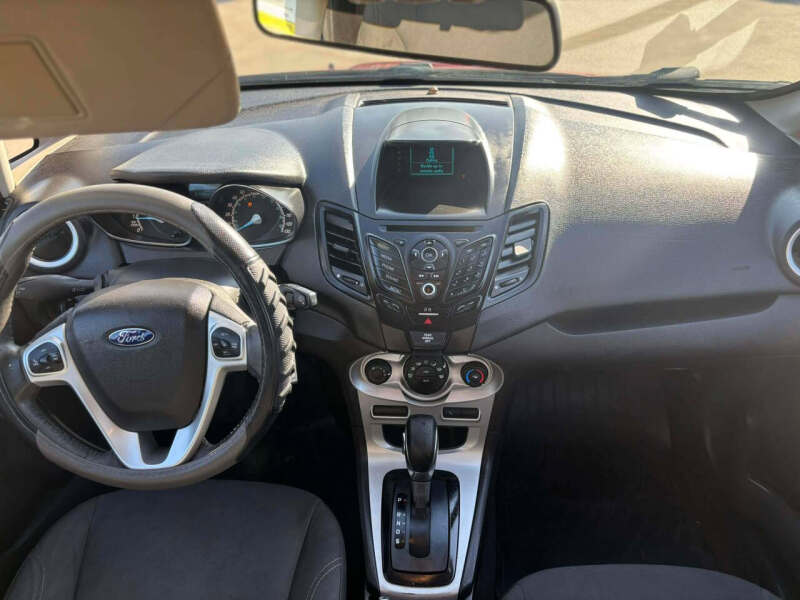 2015 Ford Fiesta SE