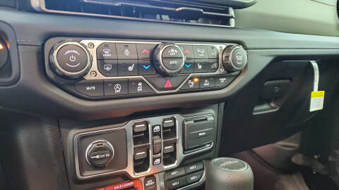 2026 Jeep Gladiator Mojave X