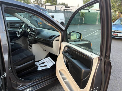 2015 Dodge Grand Caravan SXT Plus