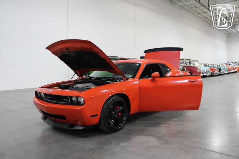 2009 Dodge Challenger SRT8