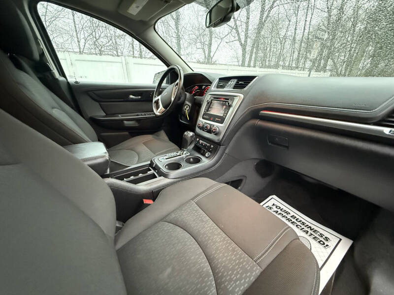 2016 GMC Acadia SLE-2