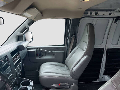2023 GMC Savana 3500