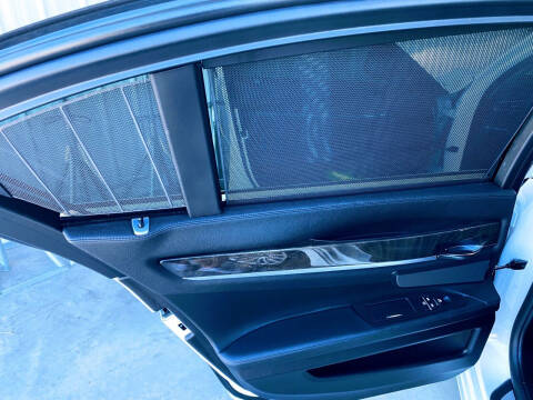 2012 BMW 7 Series 750i xDrive