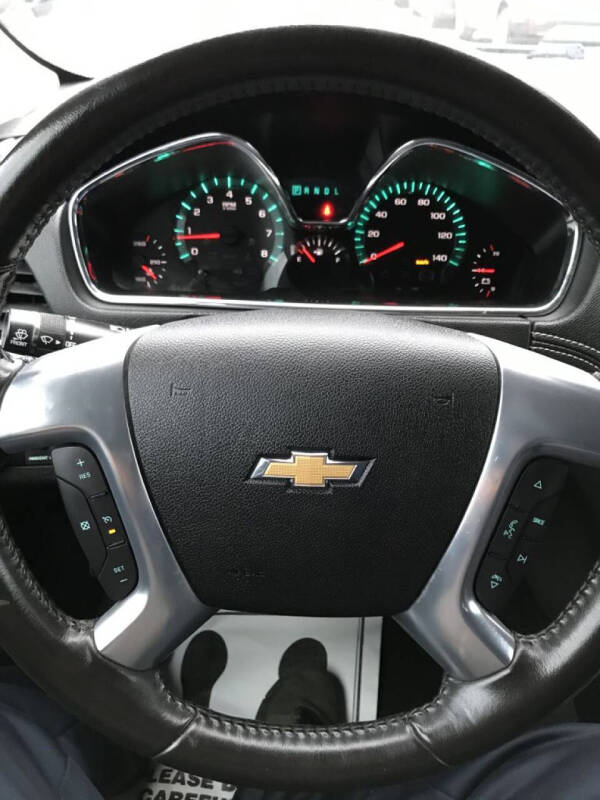 2017 Chevrolet Traverse LT