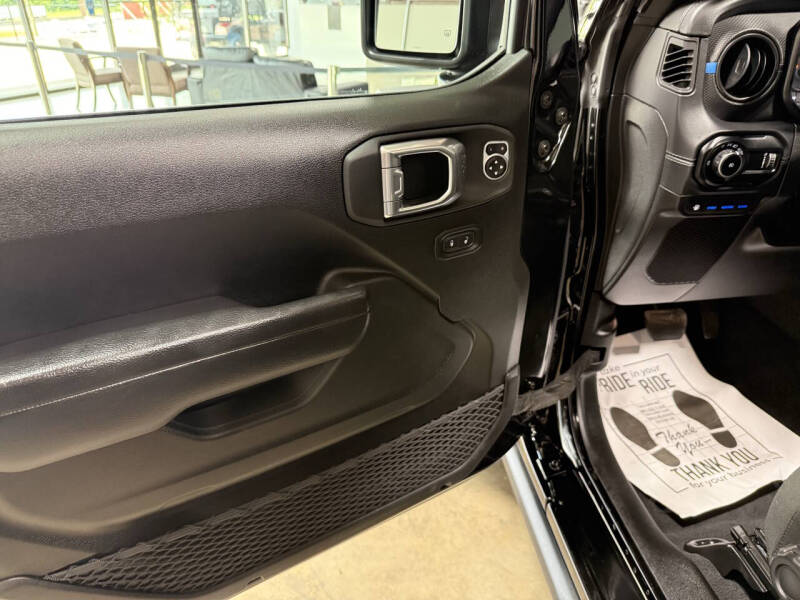 2025 Jeep Wrangler Rubicon 4xe