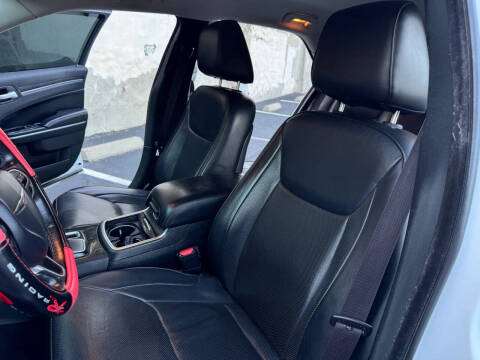 2018 Chrysler 300 Limited