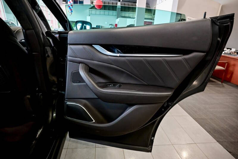 2022 Maserati Levante Modena