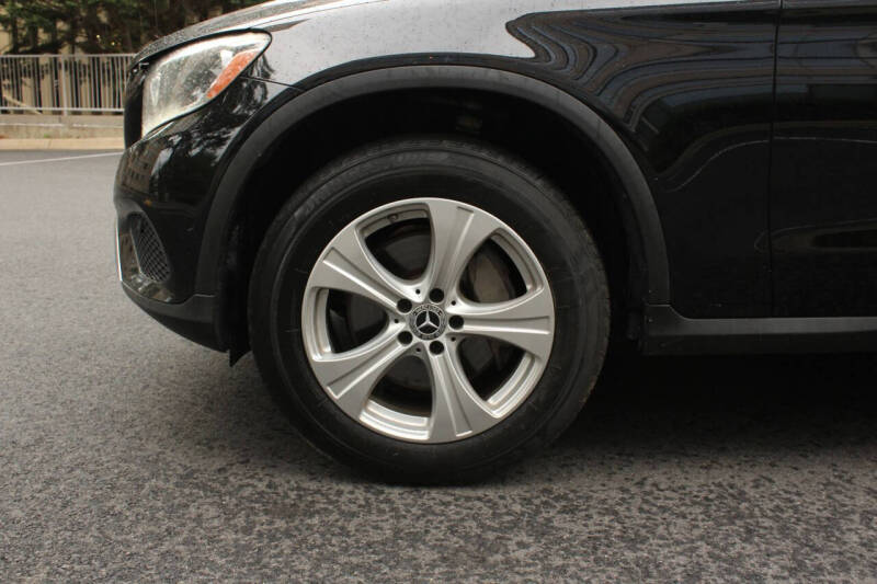 2017 Mercedes-Benz GLC GLC 300 4MATIC