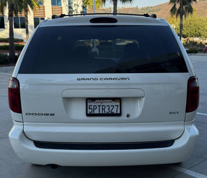 2005 Dodge Grand Caravan SXT