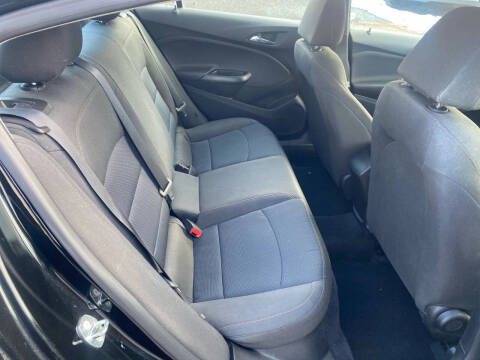 2018 Chevrolet Cruze LS Auto