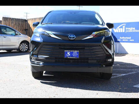 2025 Toyota Sienna XLE 7-Passenger