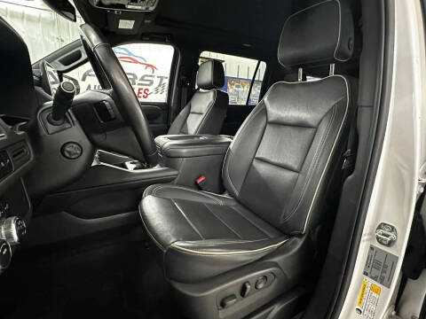 2022 GMC Yukon XL SLT