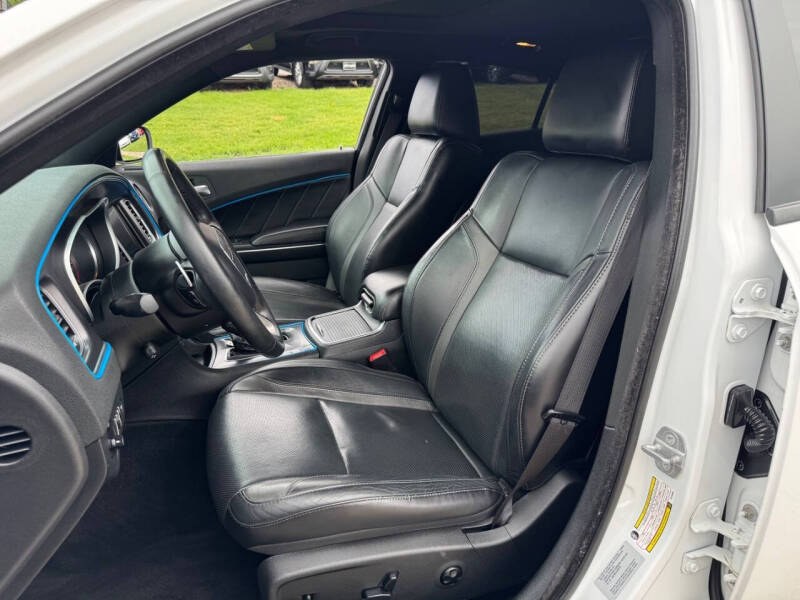 2015 Dodge Charger SXT