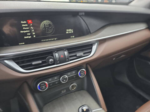 2018 Alfa Romeo Stelvio Ti