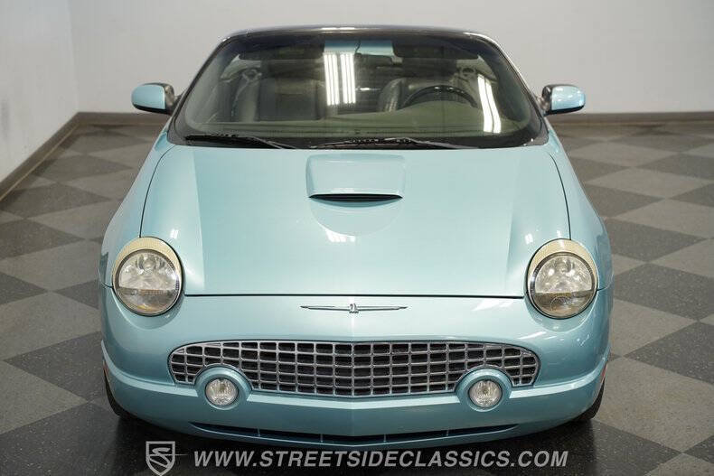 2002 Ford Thunderbird Deluxe