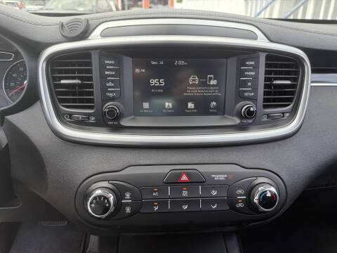 2020 Kia Sorento LX V6