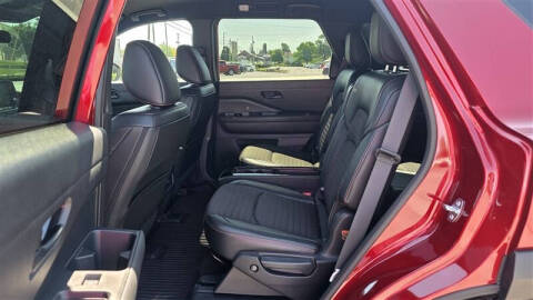 2023 Nissan Pathfinder SV