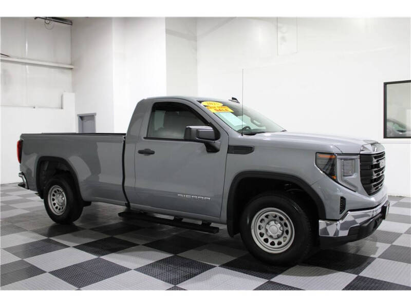 2025 GMC Sierra 1500 Pro