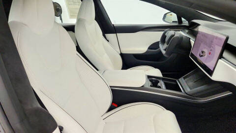 2023 Tesla Model S Plaid