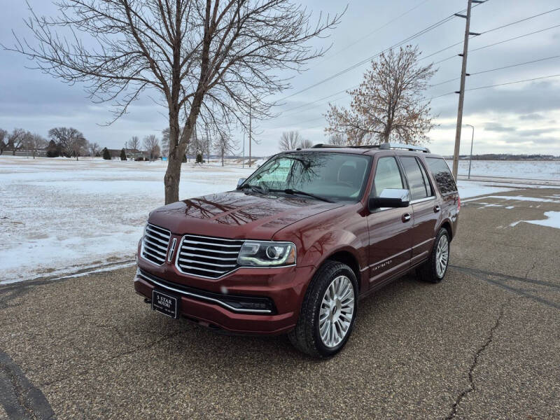 2016 Lincoln Navigator for sale at 5 Star Motors Inc. in Mandan ND