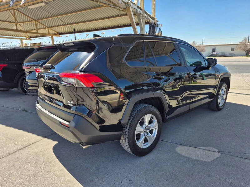 2020 Toyota RAV4 XLE
