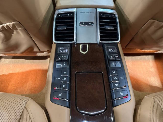 2010 Porsche Panamera Turbo